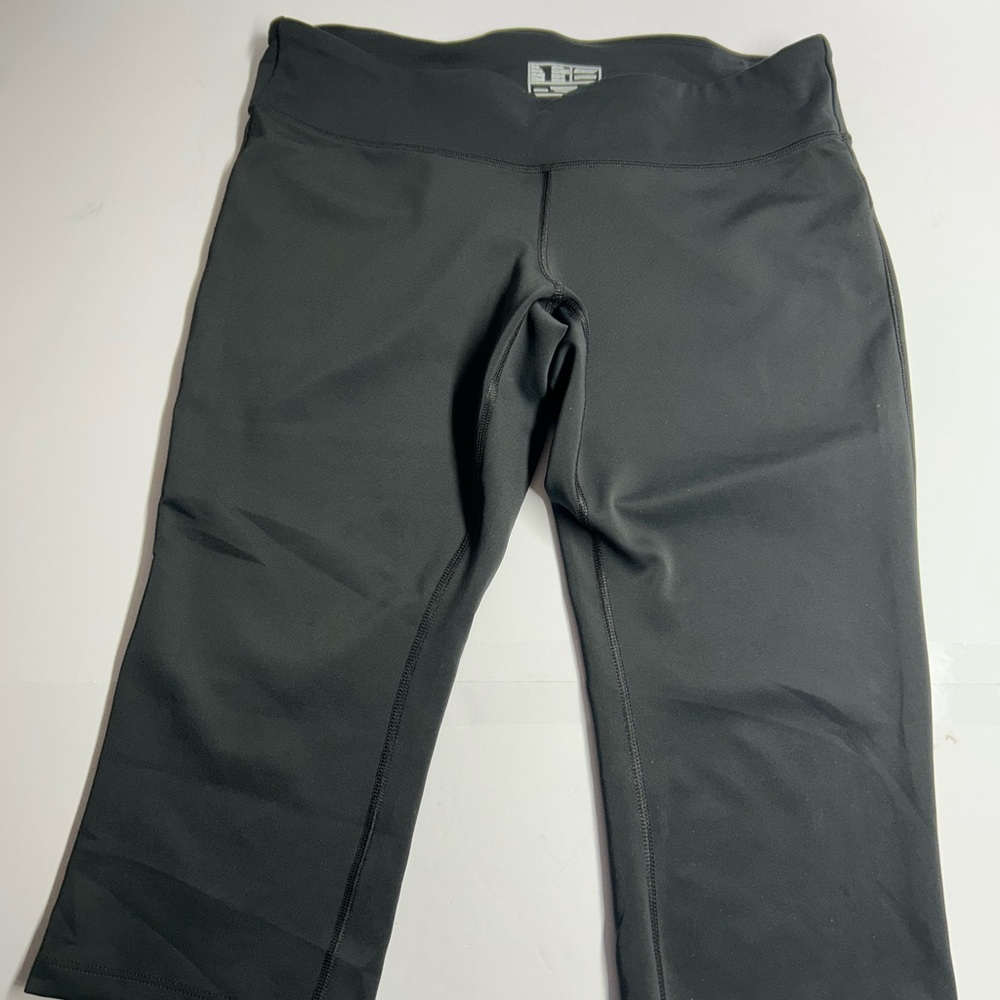 New Balance Charcoal Gray Women’s XL Cropped Leggings